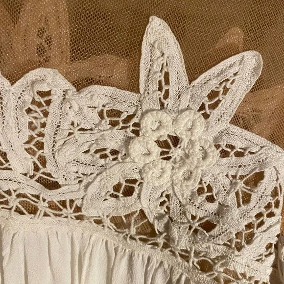 For Love & Lemons Carmine Lace White Top - Picture 7 of 9